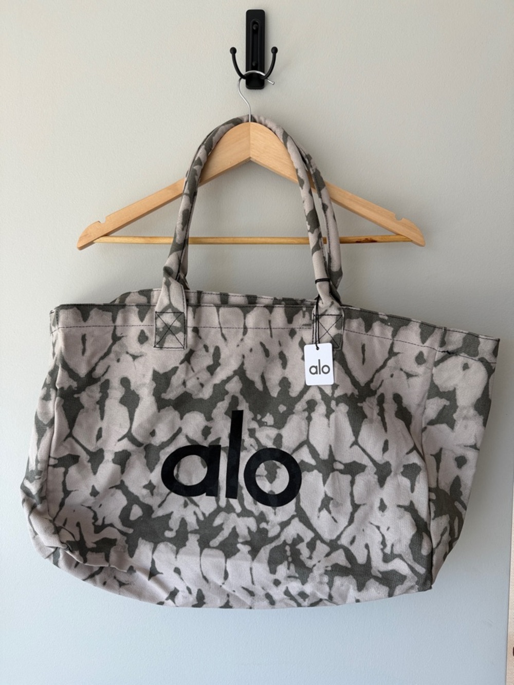 NWT ALO Yoga Tote